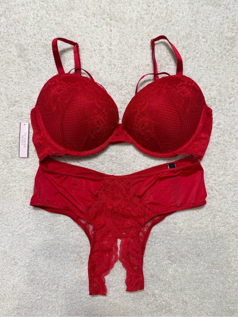 Victoria’s Secret Very Sexy Red Lace Push-Up Bra & Lace Panty Set 36C Medium